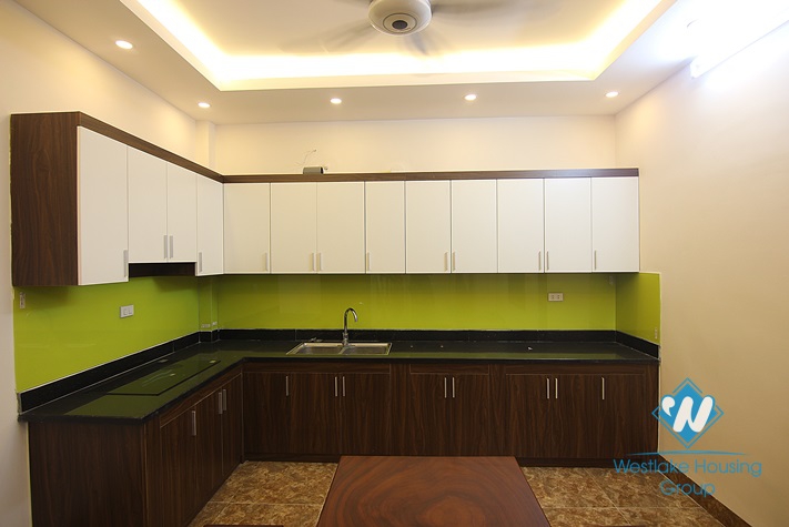 Brand new house with 5 bedrooms for rent in Tay Ho district 