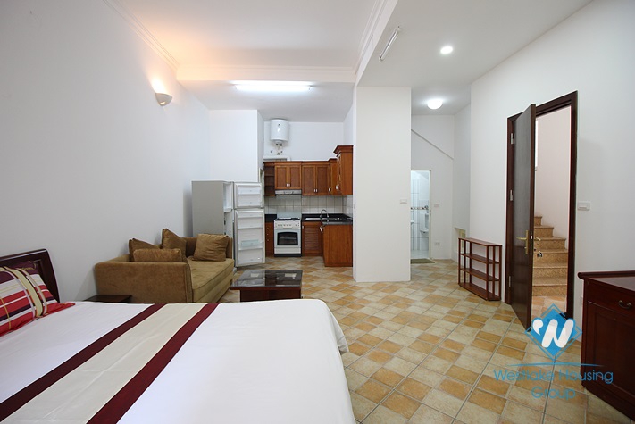 Studio apartment close to the lakeshore