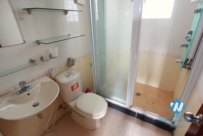 One bedroom apartment available  for rent in Nghi Tam Village, Tay Ho, Ha Noi