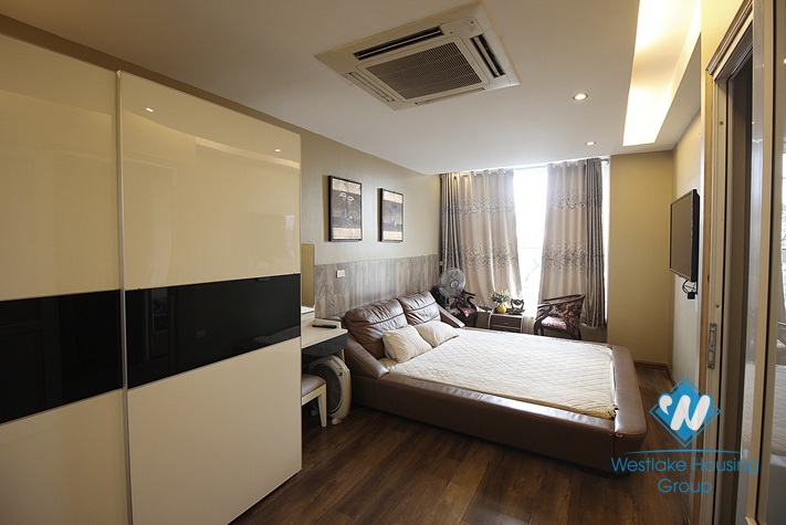 Nice two bedrooms apartment for rent in Truc Bach area, Ba Dinh District.