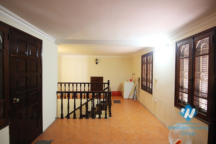 Nice 5 bedrooms house for rent in Tay Ho district