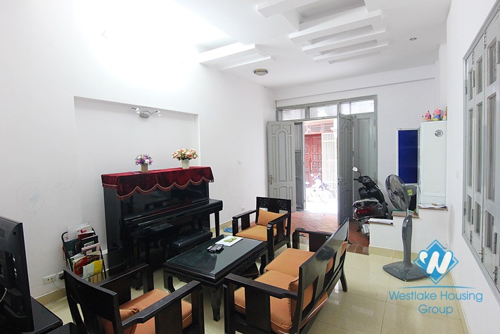 Cosy and affordable house for rent in Tay Ho area, Ha Noi. 