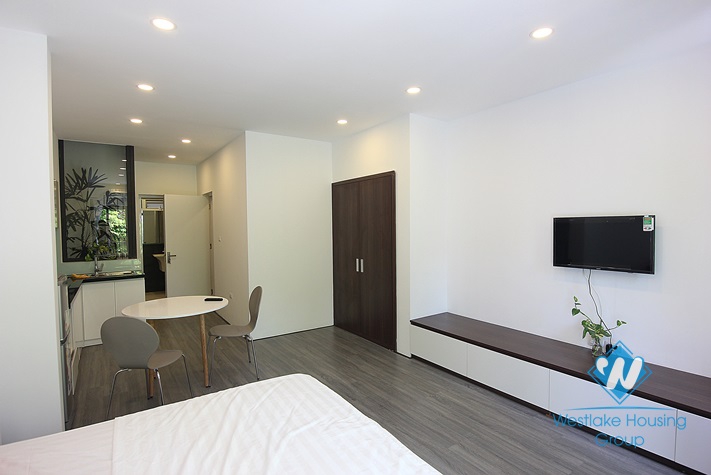 A nice studio apartment for rent in Tay Ho area 