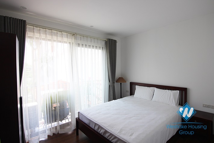 A nice 02 bedrooms with natural light for rent in Tay Ho district 