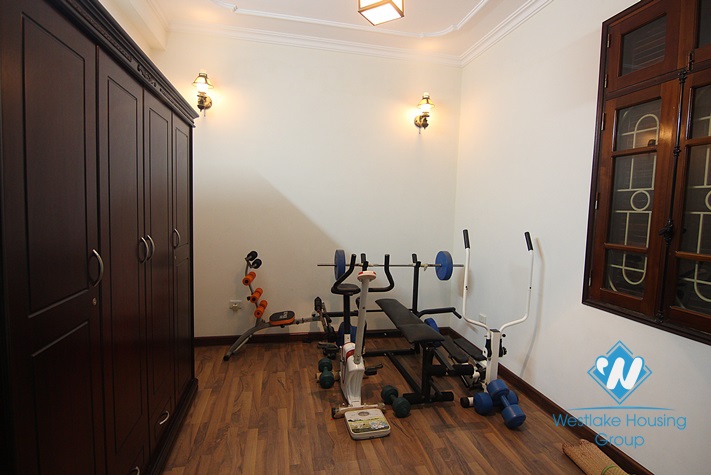 Nice 5 bedrooms house for rent in Tay Ho district