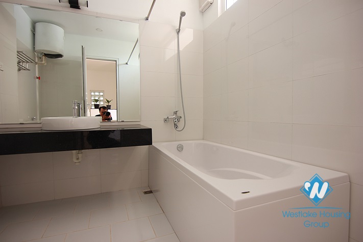 White house with 3 floor for rent in Tay Ho area 