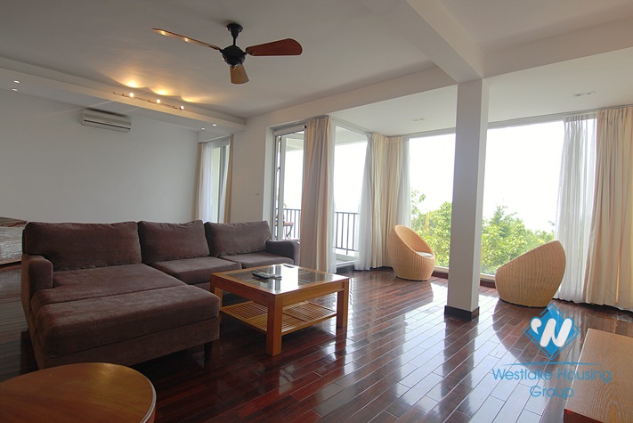 Modern lake view apartment for rent on Quang Khanh, Tay Ho, Hanoi