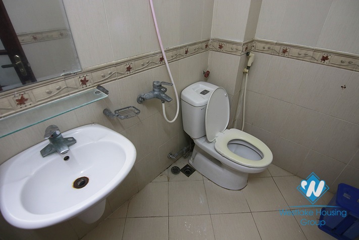 Cheap house for rent with 5 bedrooms in Ba Dinh district