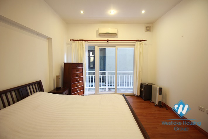 Morden and beautiful serviced apartment for rent in Truc Bach area, Ba Dinh, Ha Noi