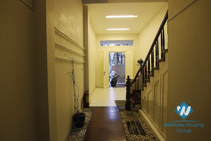 Nice and affordable house for rent in Nghi Tam village, Tay Ho, Hanoi 