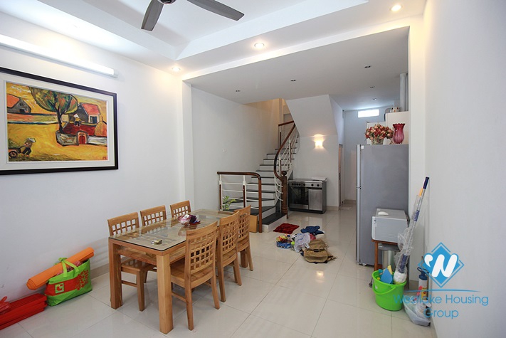 Lovely modern house for rent is Dang Thai Mai, Tay Ho, Ha Noi