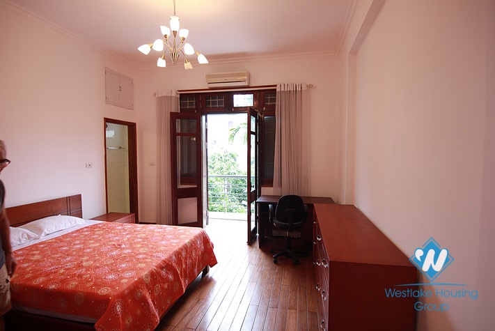 Good condition apartment for rent in Tay Ho, Hanoi