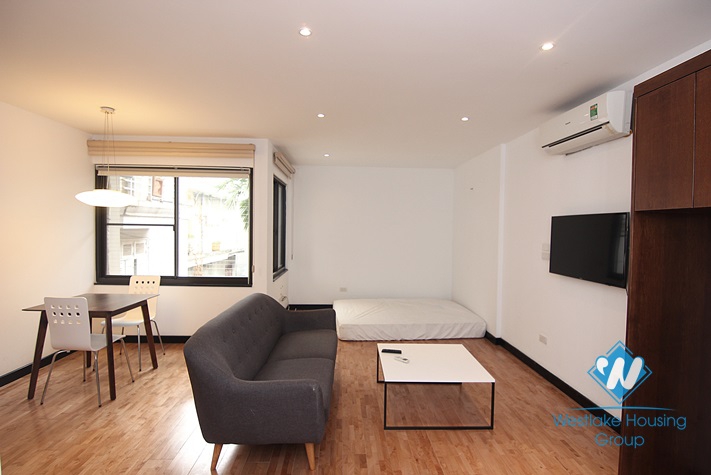 Modern and quiet apartment for rent in Tay Ho district