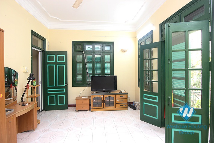 Spacious 5 bedrooms hosue for rent in Tay Ho district