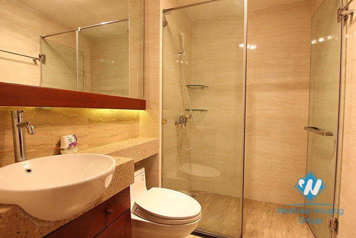 One bed apartment to rent in Tay Ho, very bright and airy