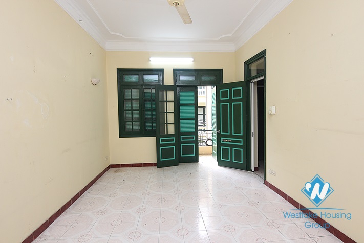 Spacious 5 bedrooms hosue for rent in Tay Ho district