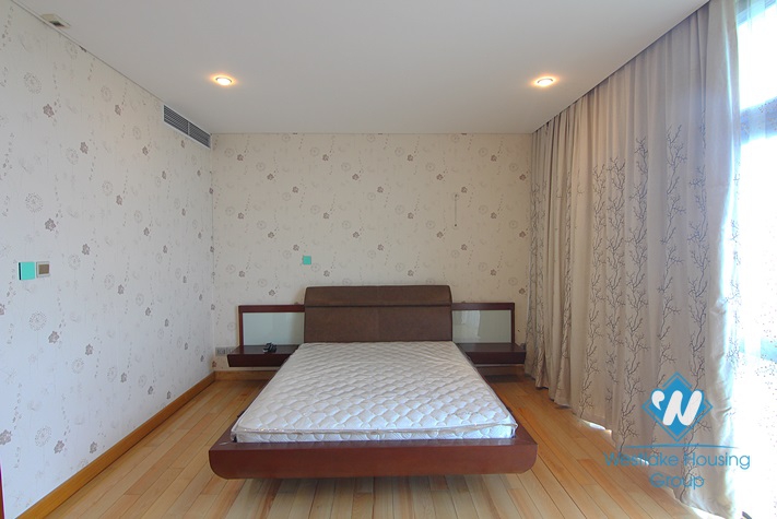 An exquisite villa for rent by Westlake Tay Ho with swimming pool splendid lake view