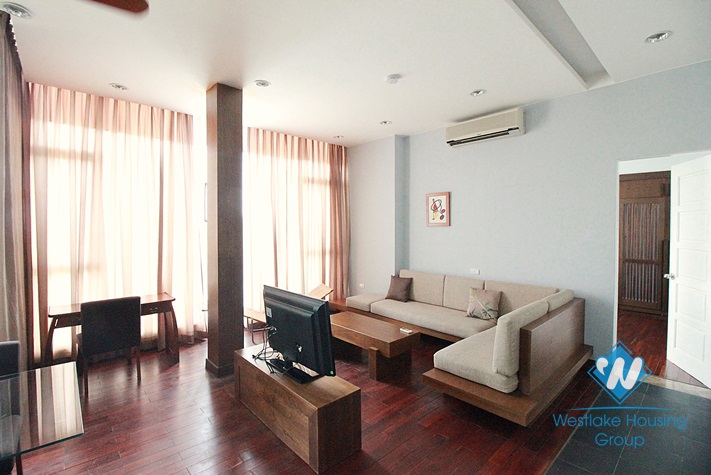 Modern, lakeside apartment for rent in Quang Khanh, Tay Ho, Hanoi