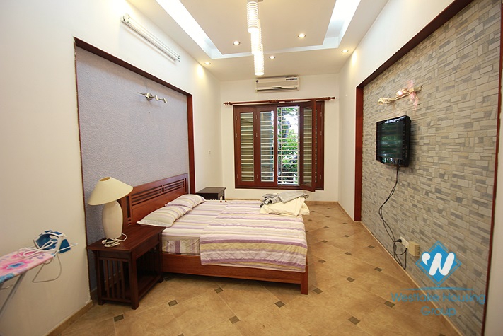 Morden and beautiful serviced apartment for rent in Truc Bach area, Ba Dinh, Ha Noi