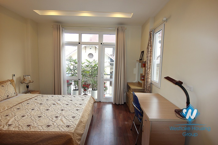 Two bedroom apartment for rent in Dang Thai Mai, Tay Ho,Ha Noi