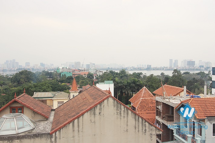 High floor, 02 bedrooms apartment for rent in Dang Thai Mai Tay Ho, Ha Noi