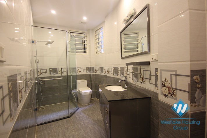 Brand new house with 5 bedrooms for rent in Tay Ho district 