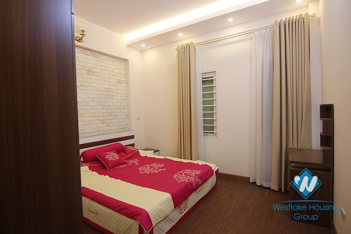 Brand new house with 5 bedrooms for rent in Tay Ho district 