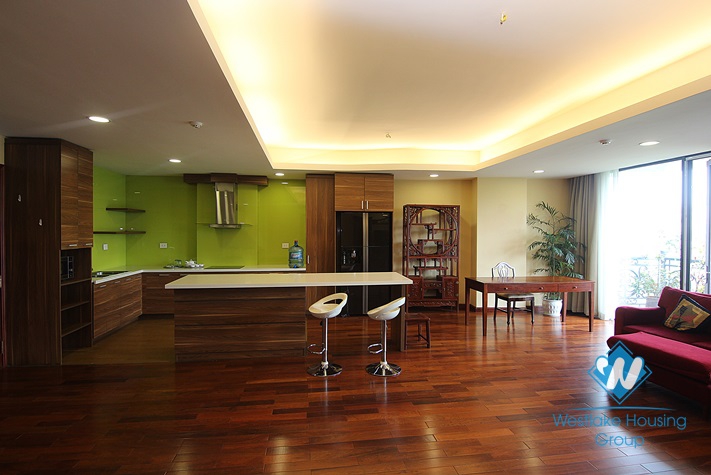 Large 02 bedrooms apartment for rent Xuan Dieu st, Tay Ho district.