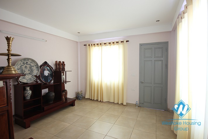 Cosy and affordable house for rent in Tay Ho area, Ha Noi. 