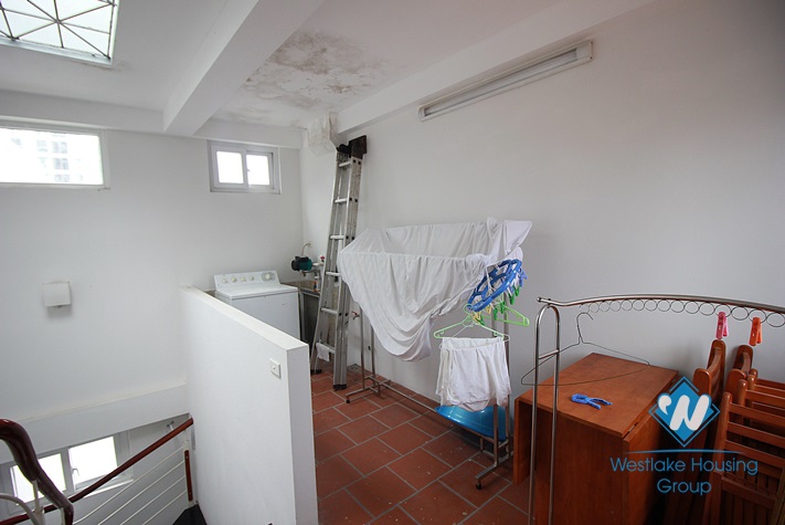 Lovely modern house for rent is Dang Thai Mai, Tay Ho, Ha Noi