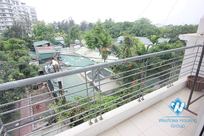 Good condition apartment for rent in Tay Ho, Hanoi