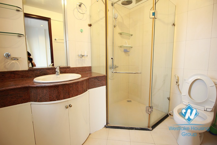 Spacious and airy apartment rental on the lakeside of Truc Bach, Ba Dinh