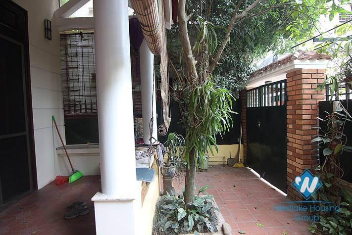 Nice 5 bedrooms house for rent in Tay Ho district