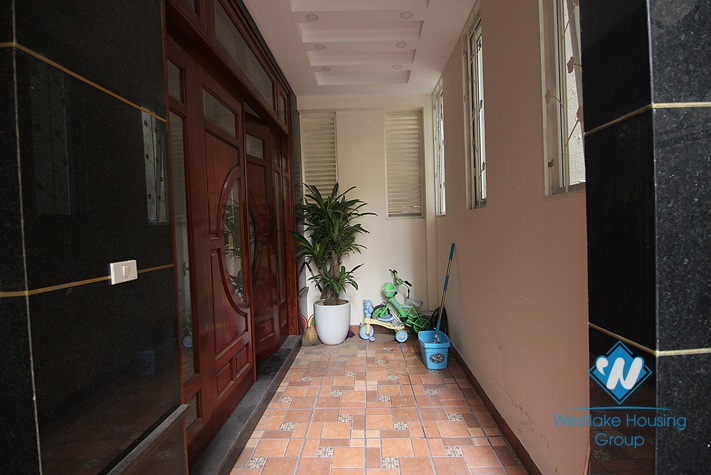 Brand new house with 5 bedrooms for rent in Tay Ho district 