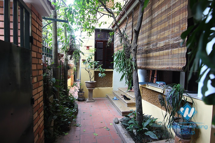 Nice 5 bedrooms house for rent in Tay Ho district