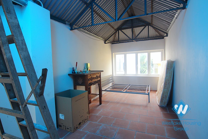 Nice and affordable house for rent in Nghi Tam village, Tay Ho, Hanoi 