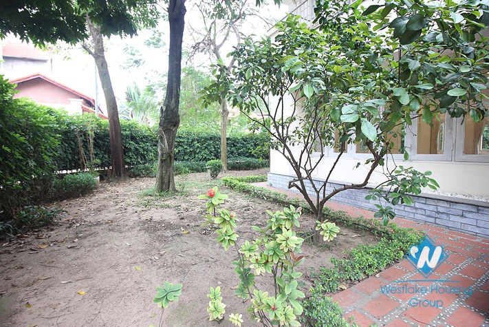 A charming Villa with 5 bedrooms for lease in Dang Thai Mai street, Westlake area