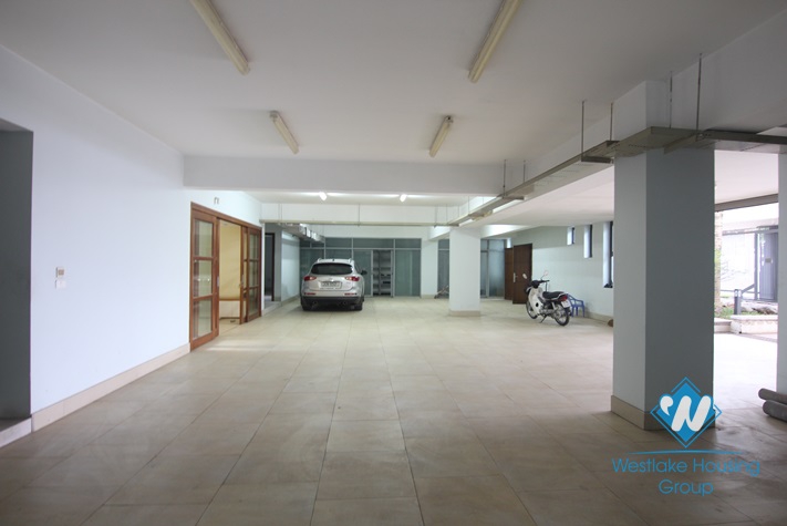 An exquisite villa for rent by Westlake Tay Ho with swimming pool splendid lake view