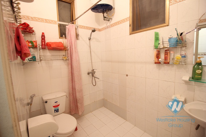 Cheap 1 bedroom apartment for rent in Ba Dinh