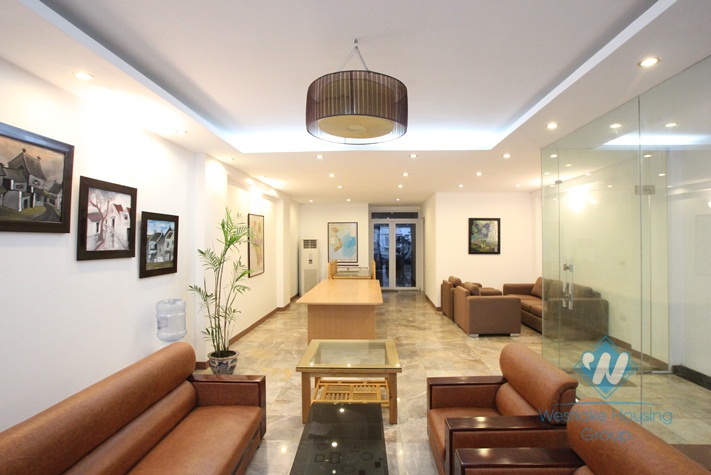 Unfurnished office for rent in Truc Bach area, Ba Dinh, Ha Noi