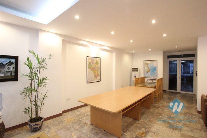 Unfurnished office for rent in Truc Bach area, Ba Dinh, Ha Noi