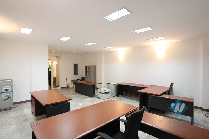 Unfurnished office for rent in Truc Bach area, Ba Dinh, Ha Noi