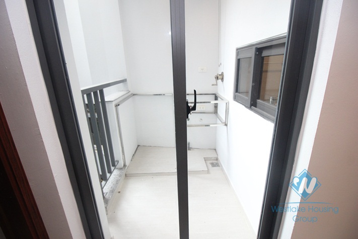 Nice and new apartment with 02 bedroom for rent in Hai Ba Trung district 
