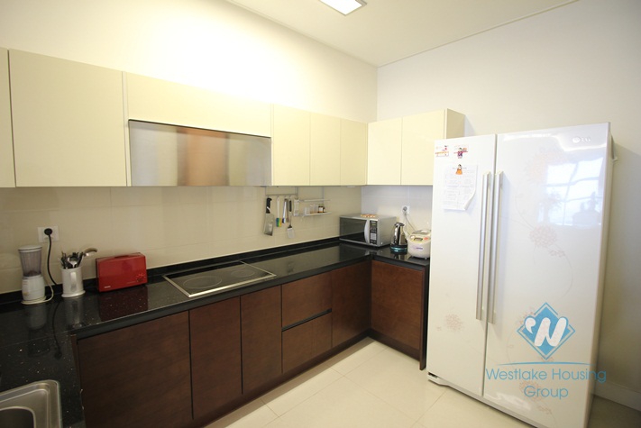 A modern and elegant 3 bedroom apartment for rent in Keangnam Hanoi Landmark Tower