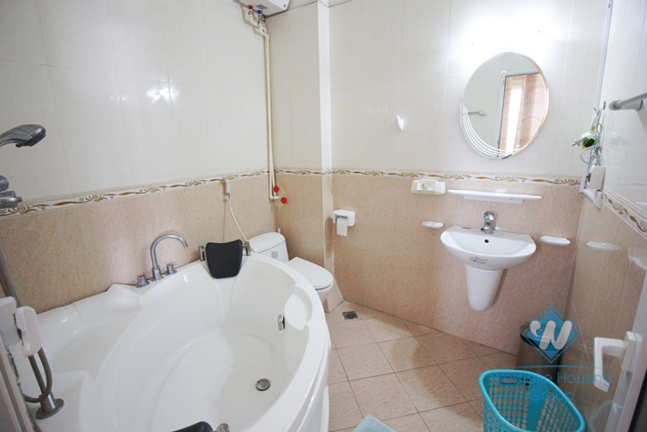 02 bedrooms apartment for lease in Hoan Kiem area, Hanoi.