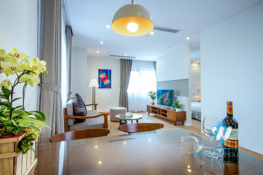 Luxurious apartment for rent in Dong Da, Hanoi, utilities all included