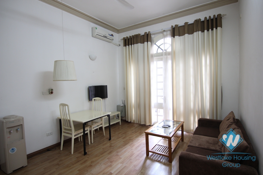 Cheap and good quality apartment for rent in Ba Dinh area, near Lotte building 