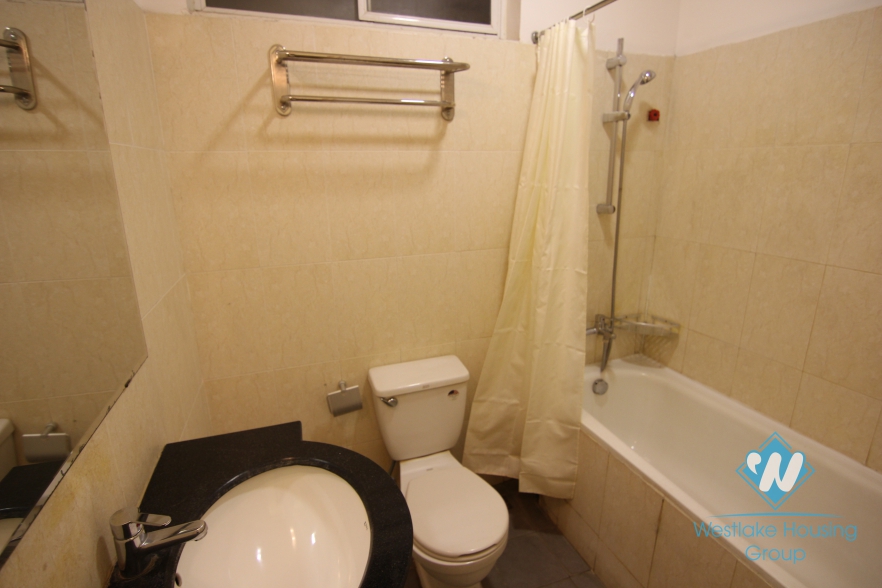 Cheap and good quality apartment for rent in Ba Dinh area, near Lotte building 