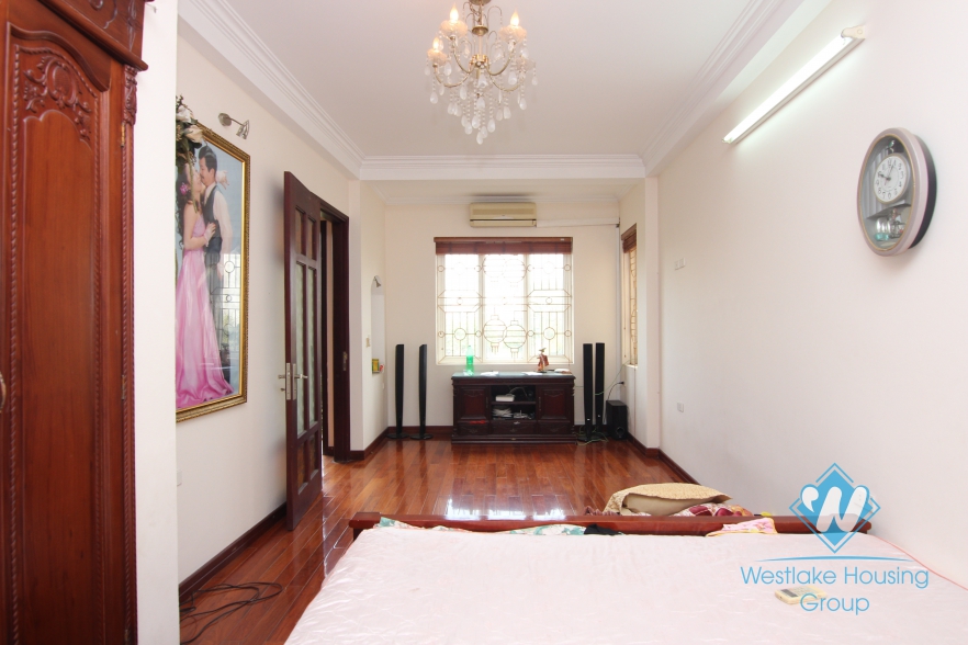 A Cozy house for rent in Dong Da district, Ha Noi