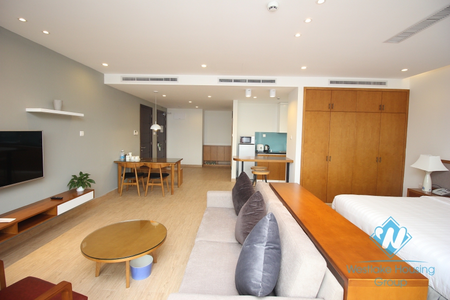 Luxury and elegant studio one bedroom serviced apartment for rent in Dong Da District